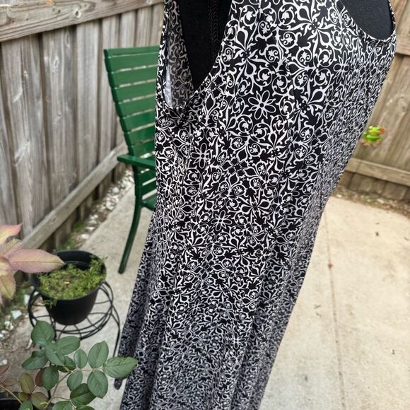 Kim Rogers Black and White Patterned Maxi Dress - Picture 4 of 6